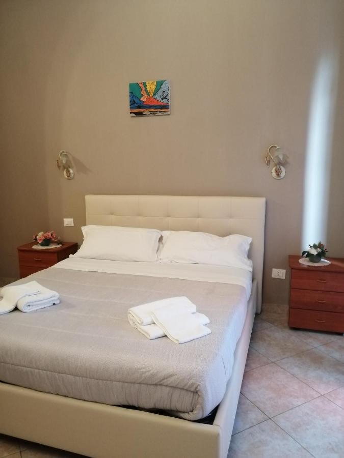 Отель San Gaetano Bed Неаполь Экстерьер фото