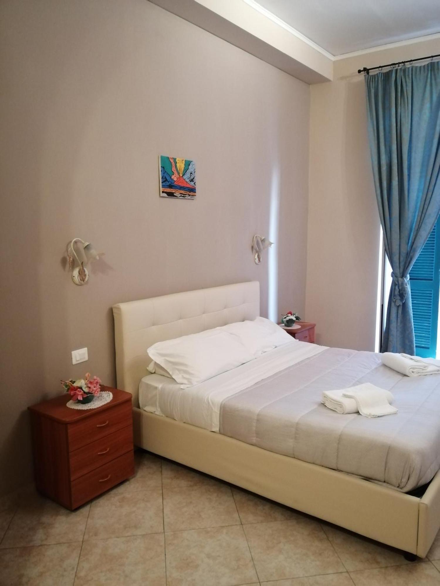 Отель San Gaetano Bed Неаполь Экстерьер фото