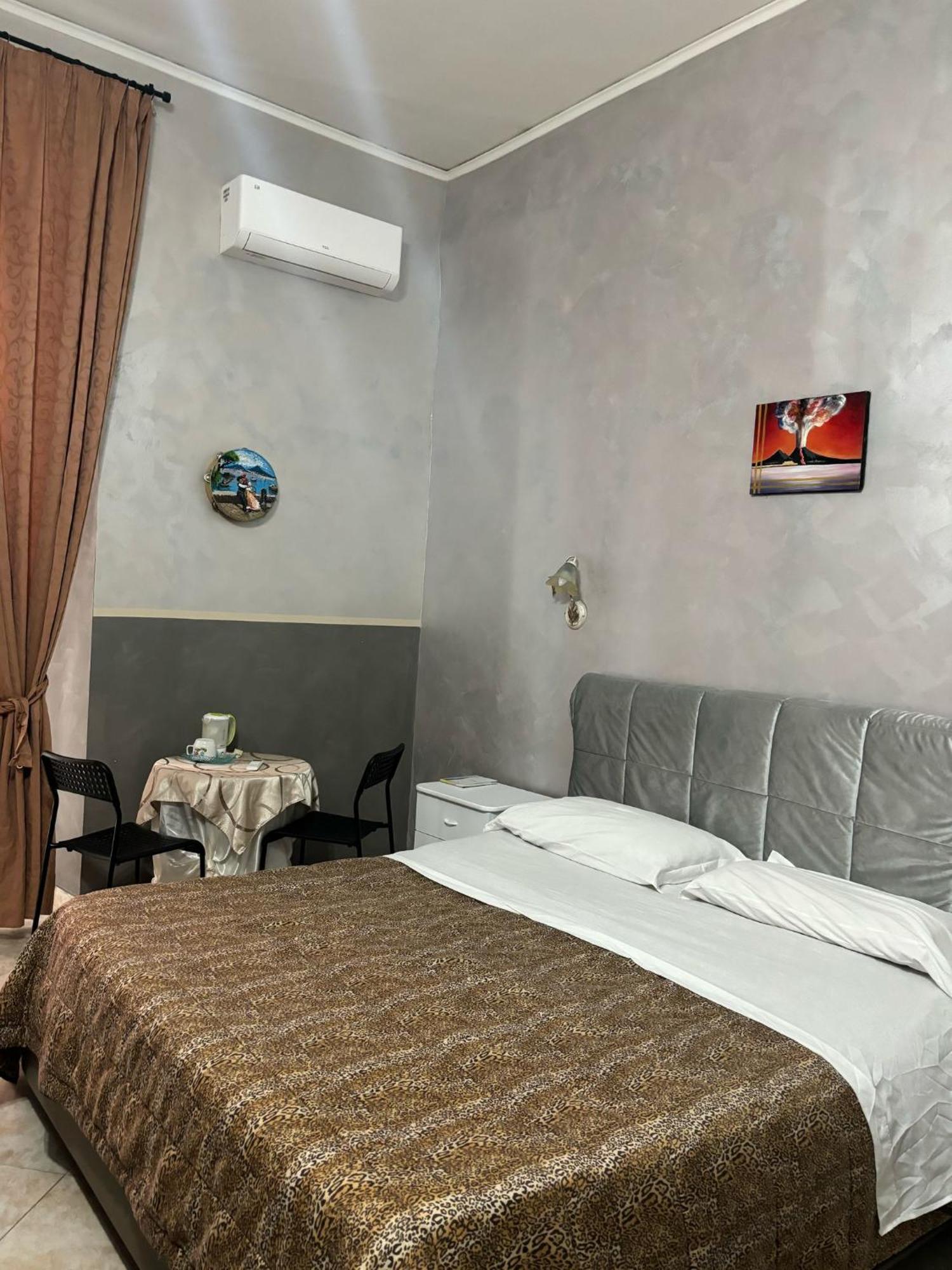 Отель San Gaetano Bed Неаполь Экстерьер фото